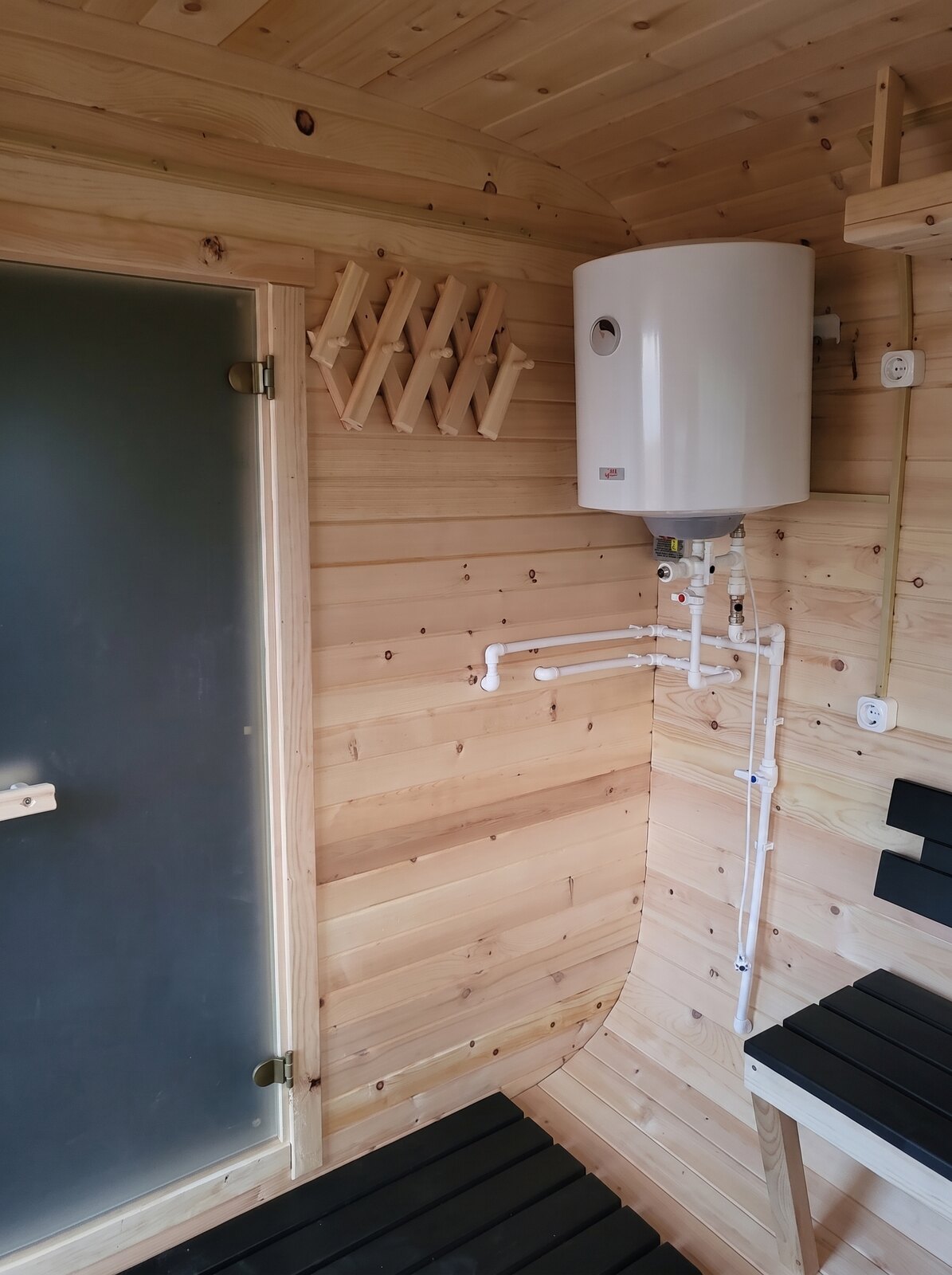 Квадро-баня 6м. "Макси" Боковой вход, три отделения — моечная, водонагреватель и разводка
